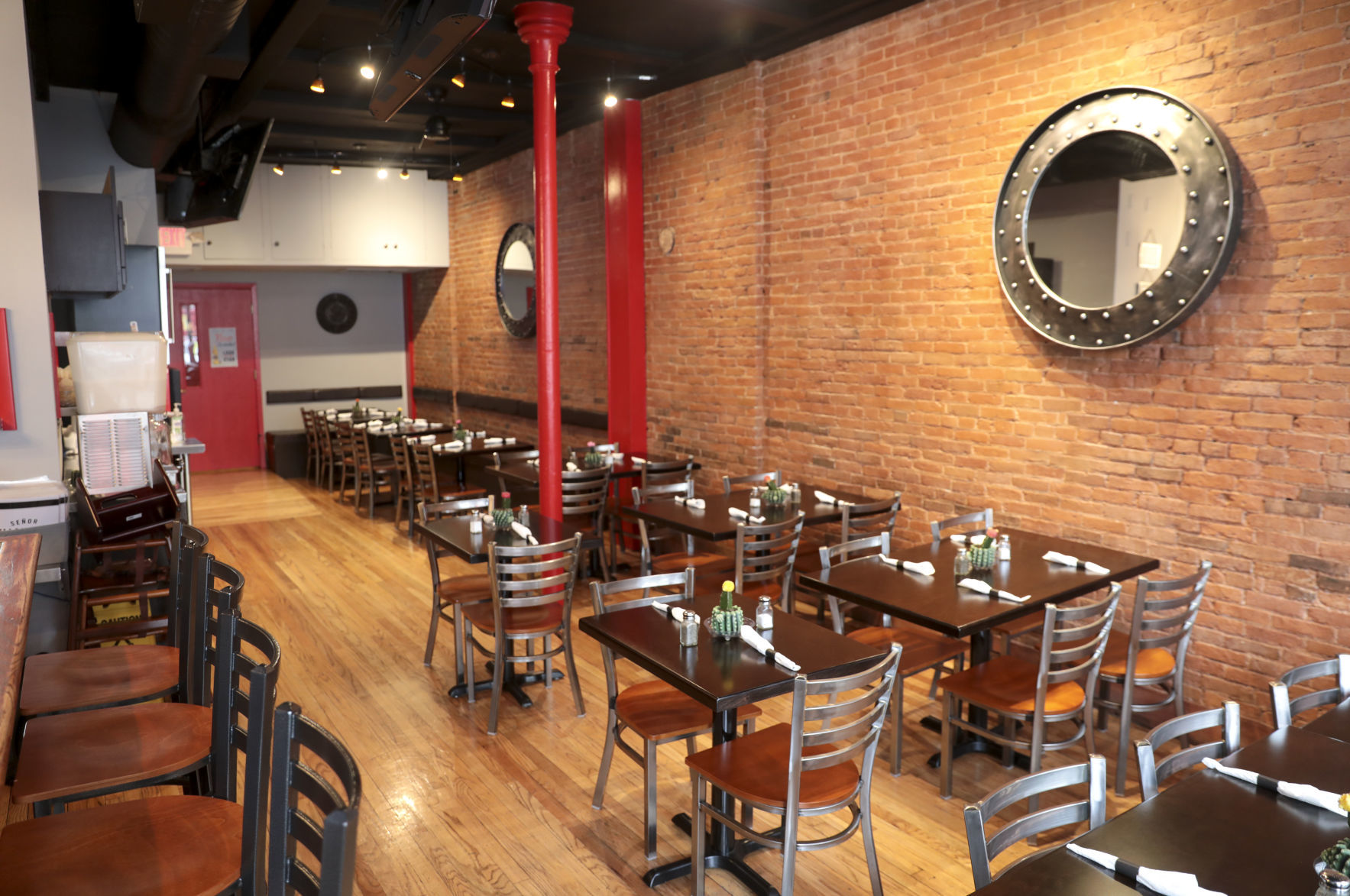 Senor Machetes interior